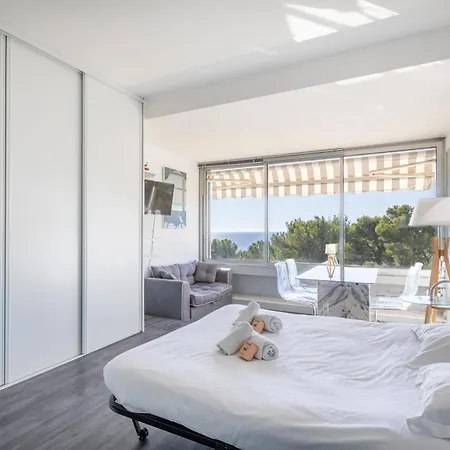 Athena - Welkeys Appartement